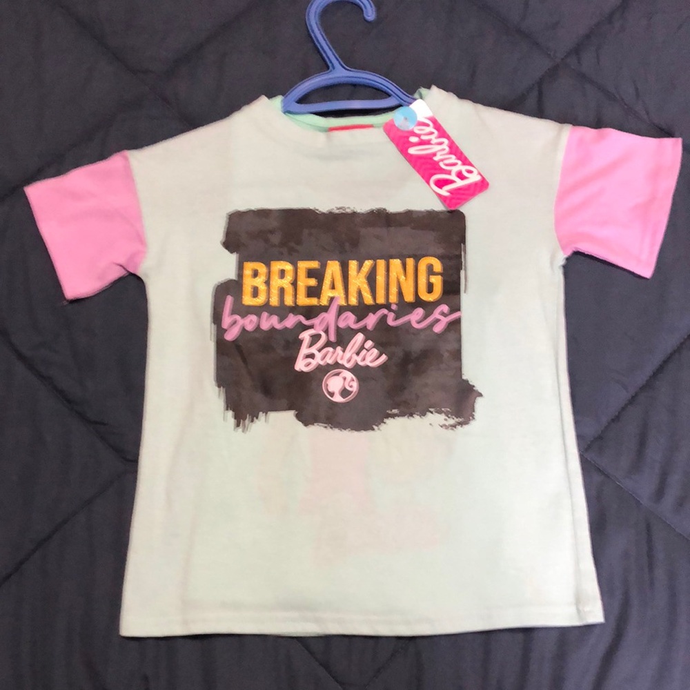 🌟NWT🌟Barbie Kids Shirt “Breaking Boundaries Barbie” Size XS (4-5).
